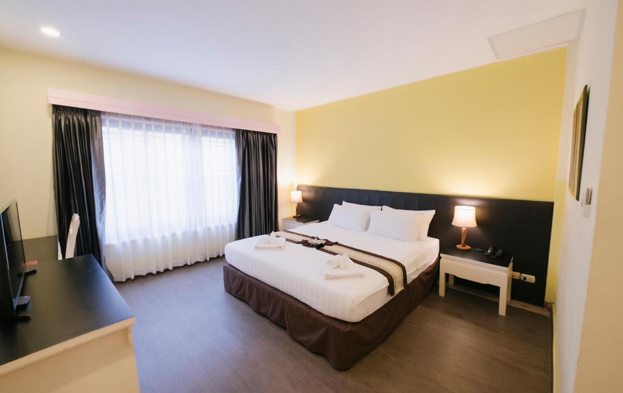 La Seine City Resort, Chiang Mai Bagian luar foto